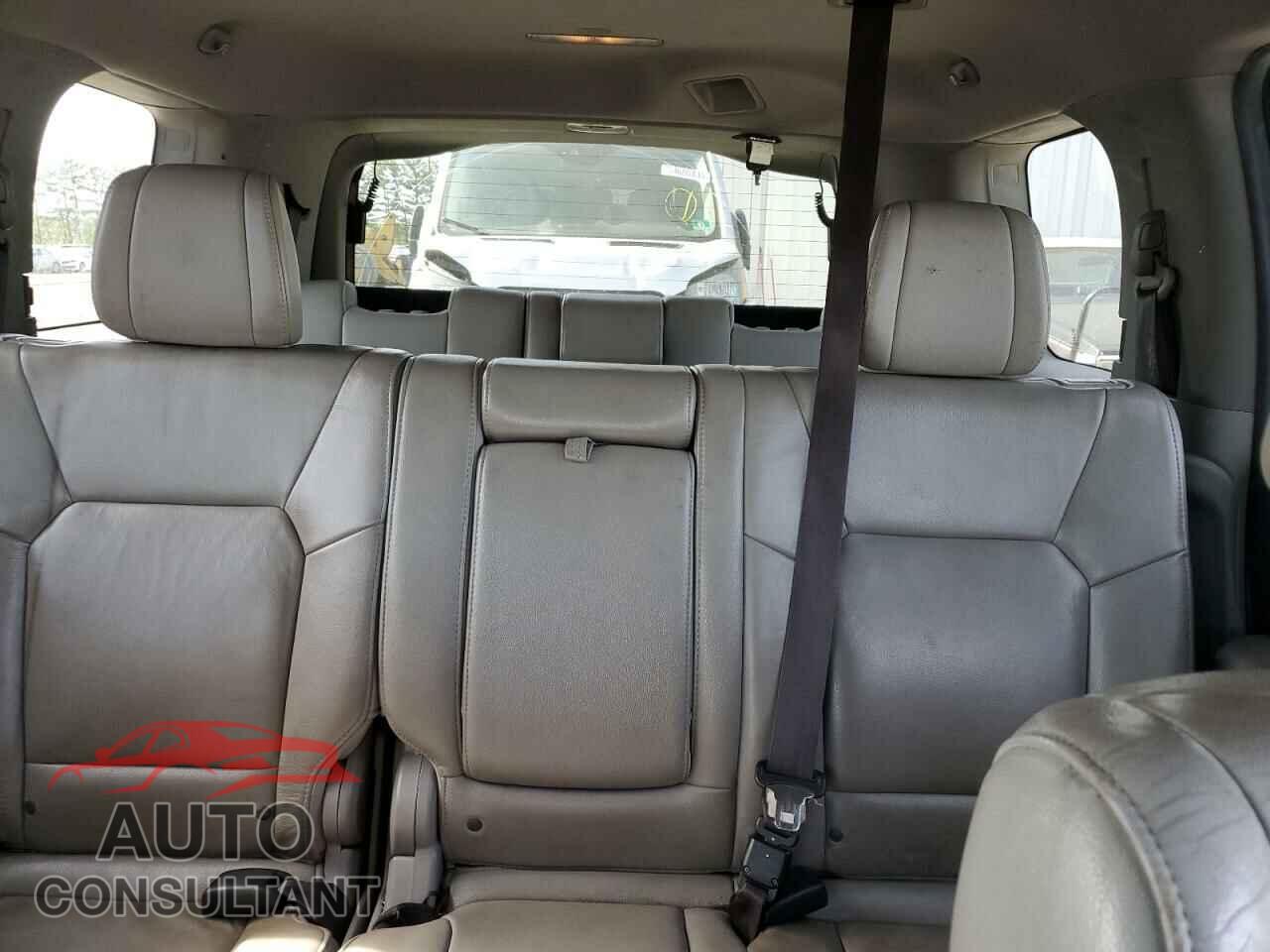 HONDA PILOT 2013 - 5FNYF4H6XDB002024