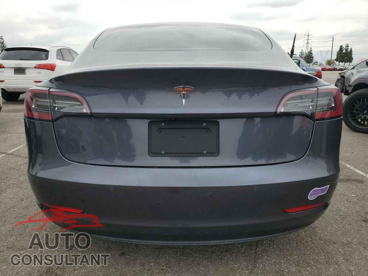TESLA MODEL 3 2018 - 5YJ3E1EA4JF158334