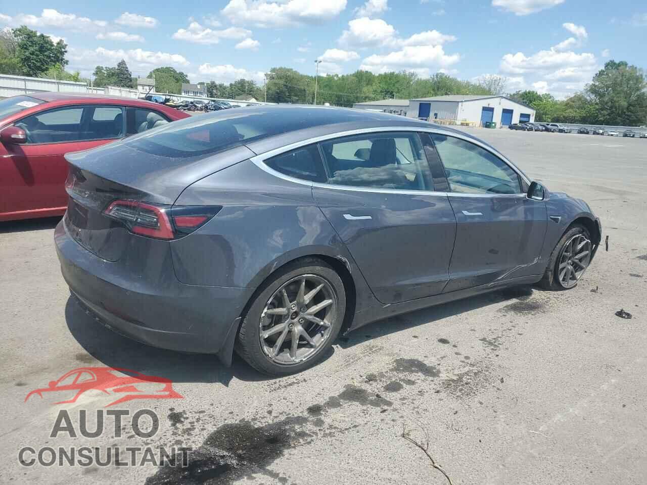 TESLA MODEL 3 2018 - 5YJ3E1EA8JF101666