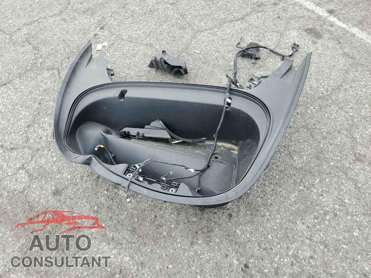 TESLA MODEL 3 2020 - 5YJ3E1EA7LF743475