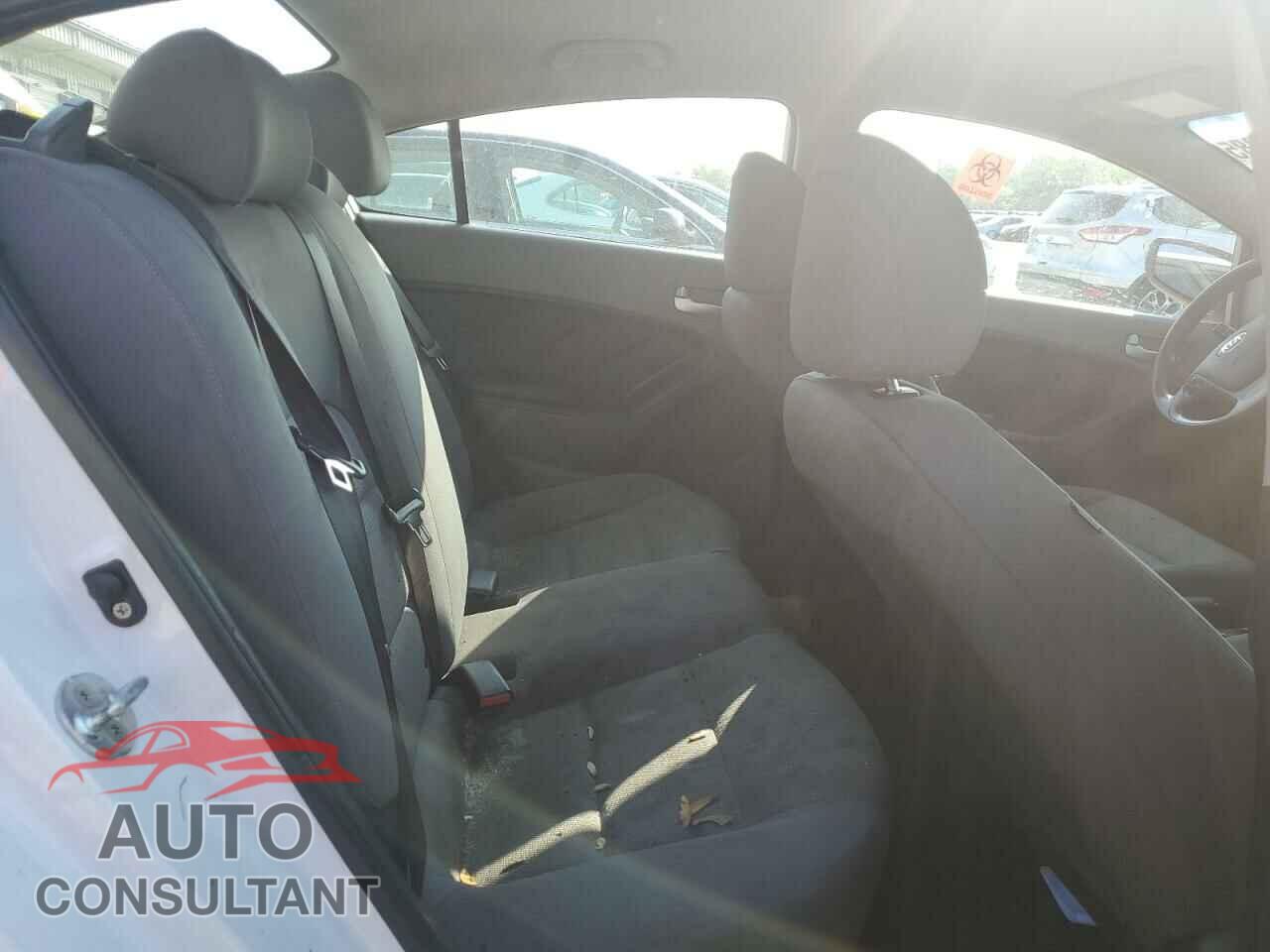 KIA FORTE 2017 - 3KPFK4A79HE080764