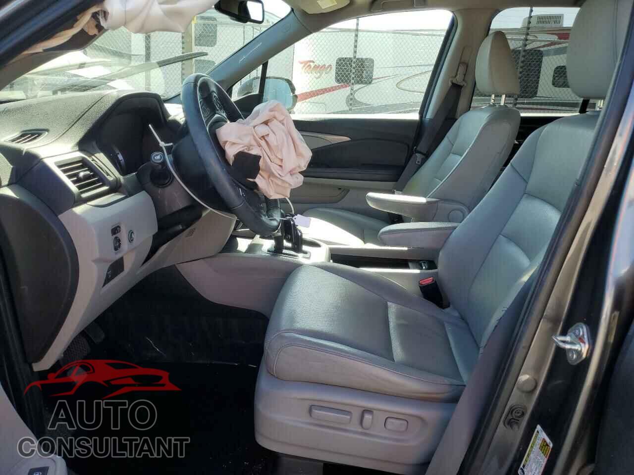 HONDA RIDGELINE 2017 - 5FPYK3F67HB021183