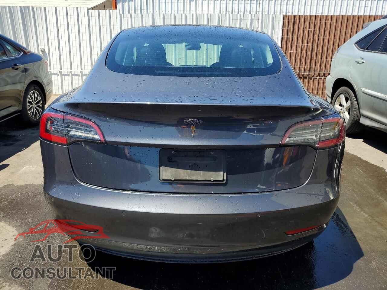 TESLA MODEL 3 2022 - 5YJ3E1EA6NF287052