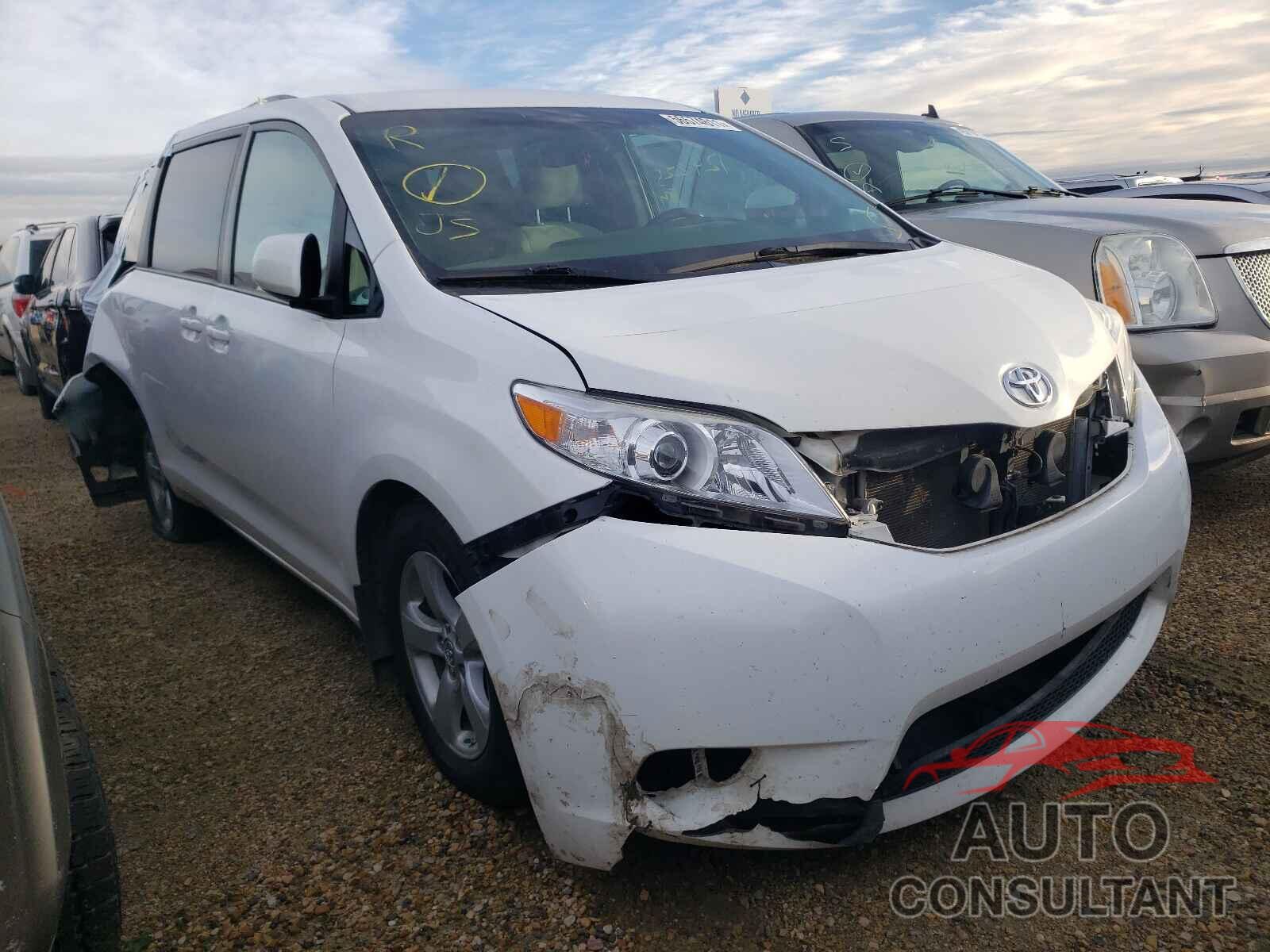 TOYOTA SIENNA 2017 - 5TDKZ3DC2HS869860