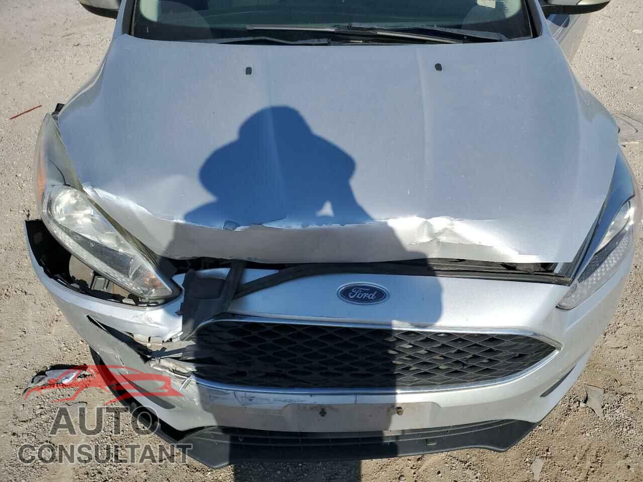 FORD FOCUS 2017 - 1FADP3K21HL235505