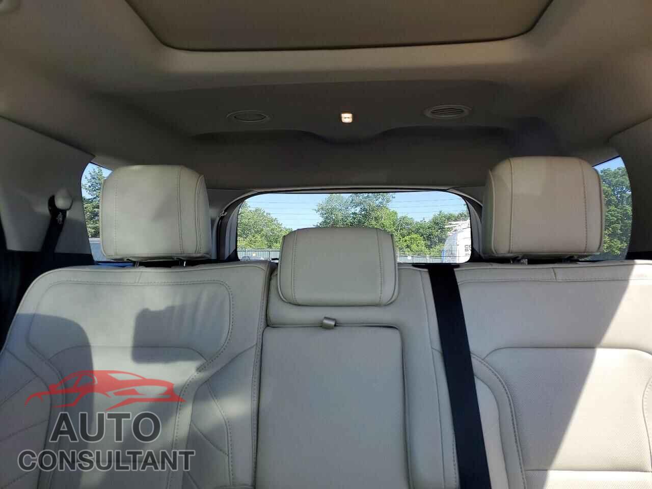 FORD EXPLORER 2019 - 1FM5K7FHXKGB02207