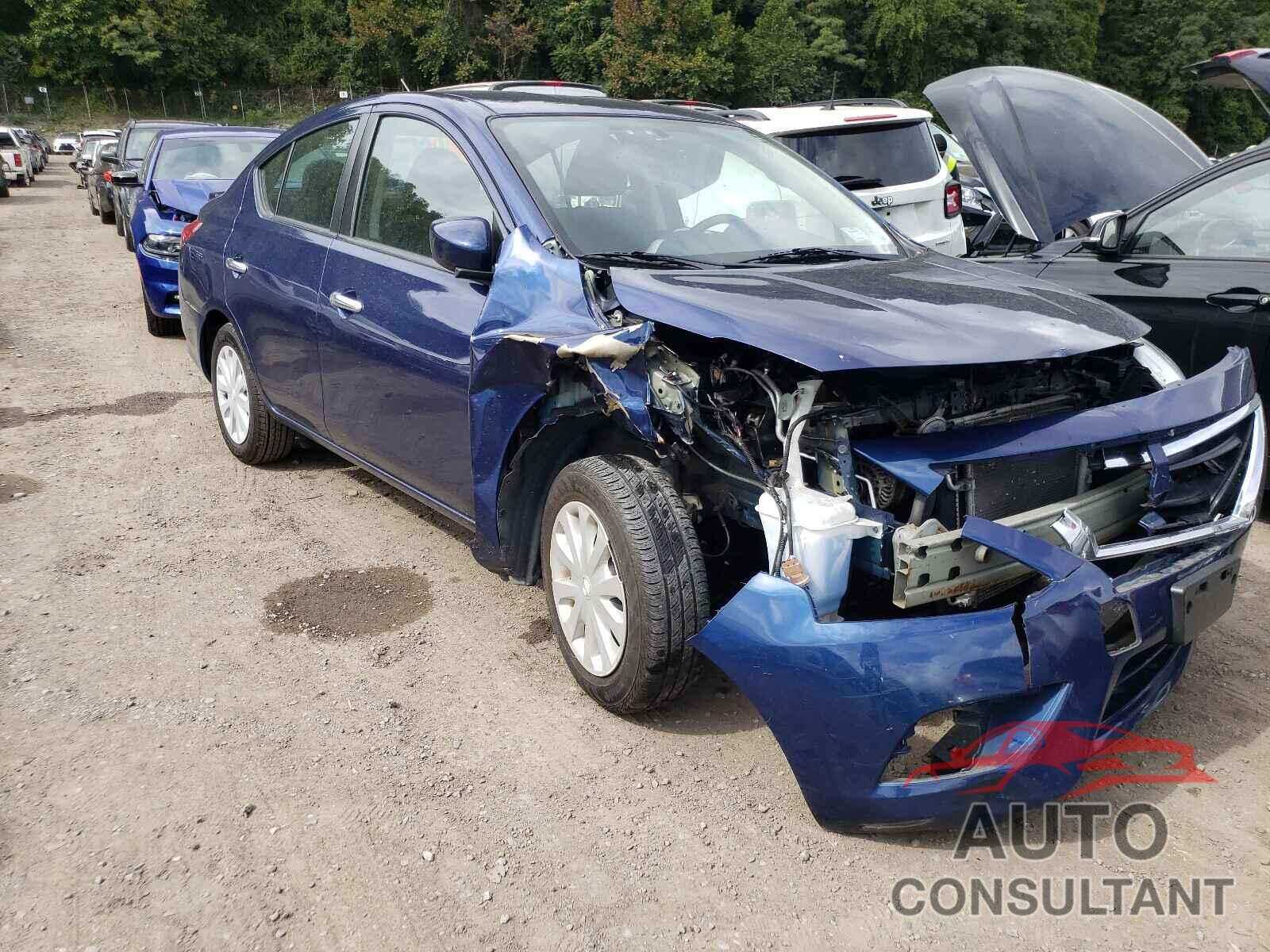 NISSAN VERSA 2018 - 3N1CN7AP0JL848843