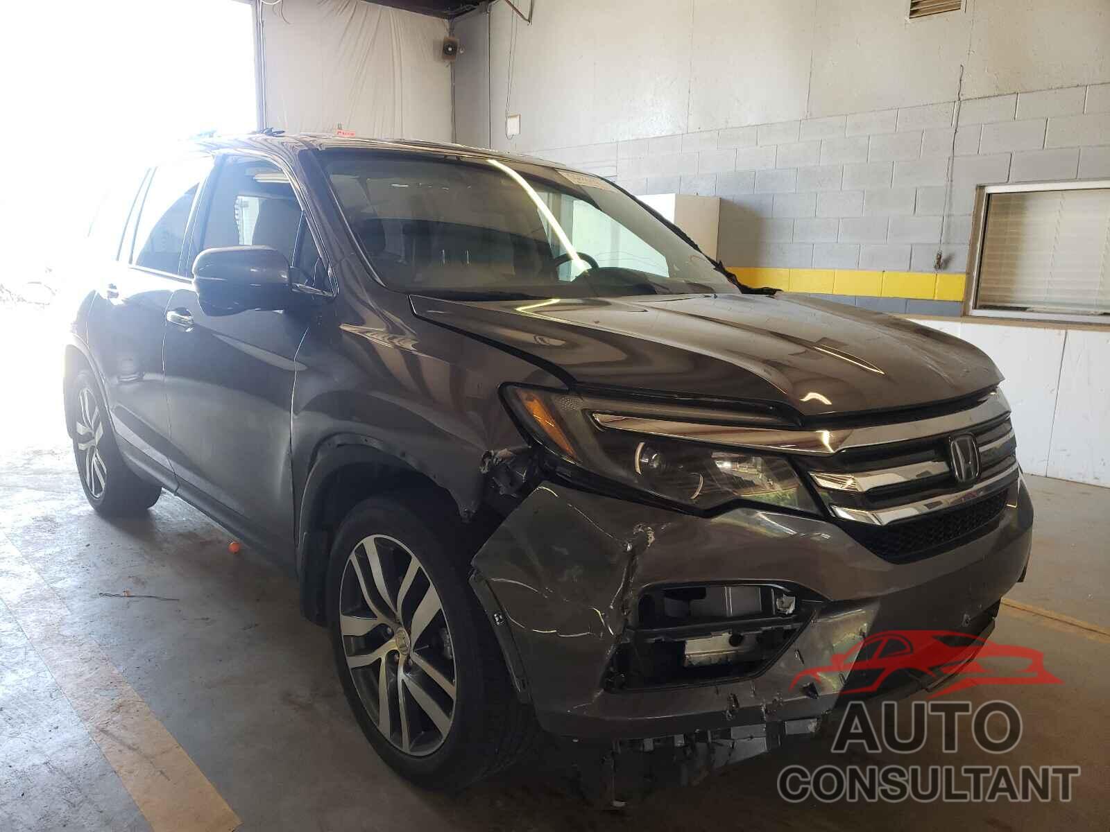 HONDA PILOT 2017 - 5FNYF5H98HB002903