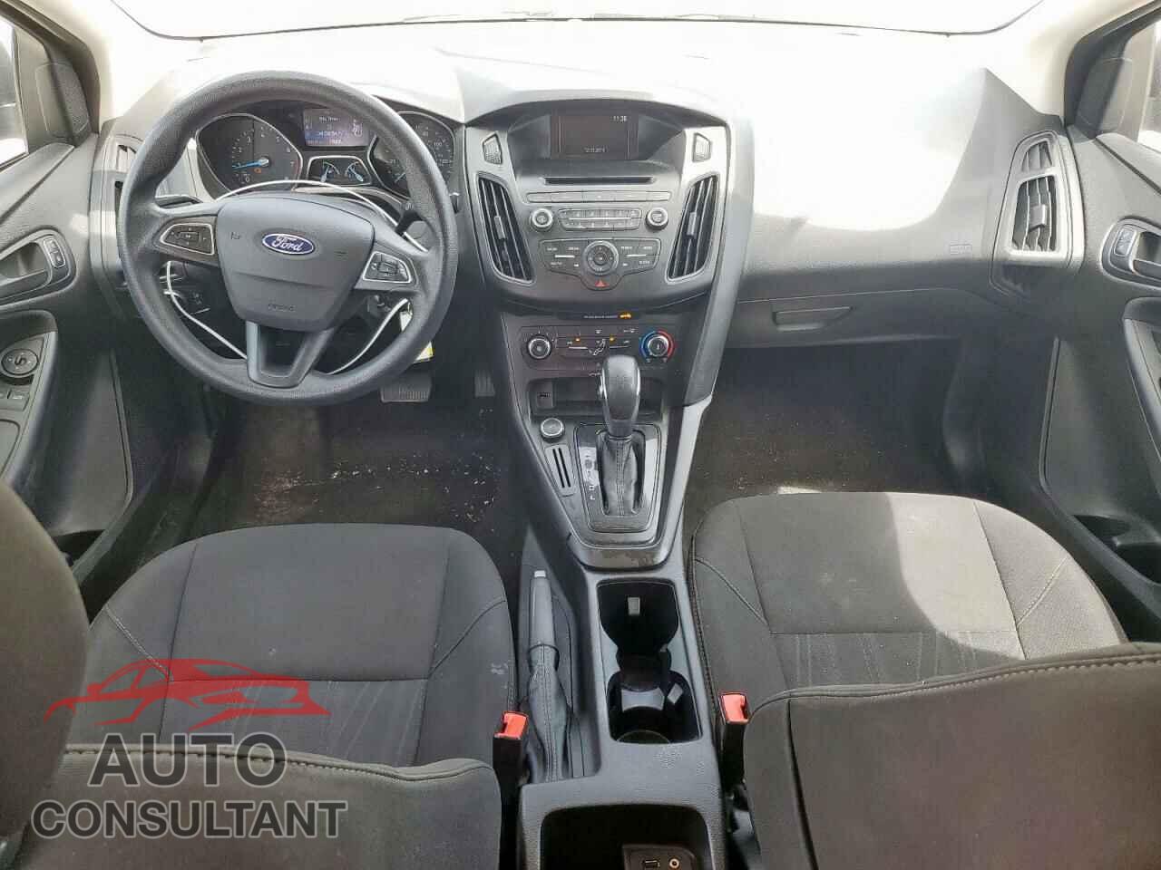 FORD FOCUS 2017 - 1FADP3E20HL219419