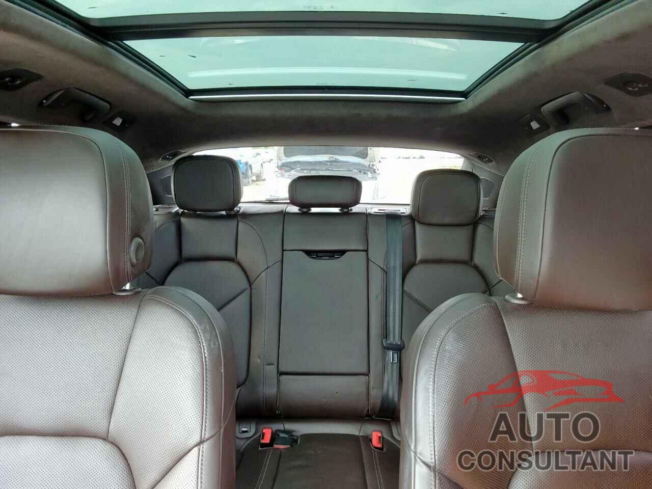 PORSCHE MACAN 2017 - WP1AF2A50HLB61210