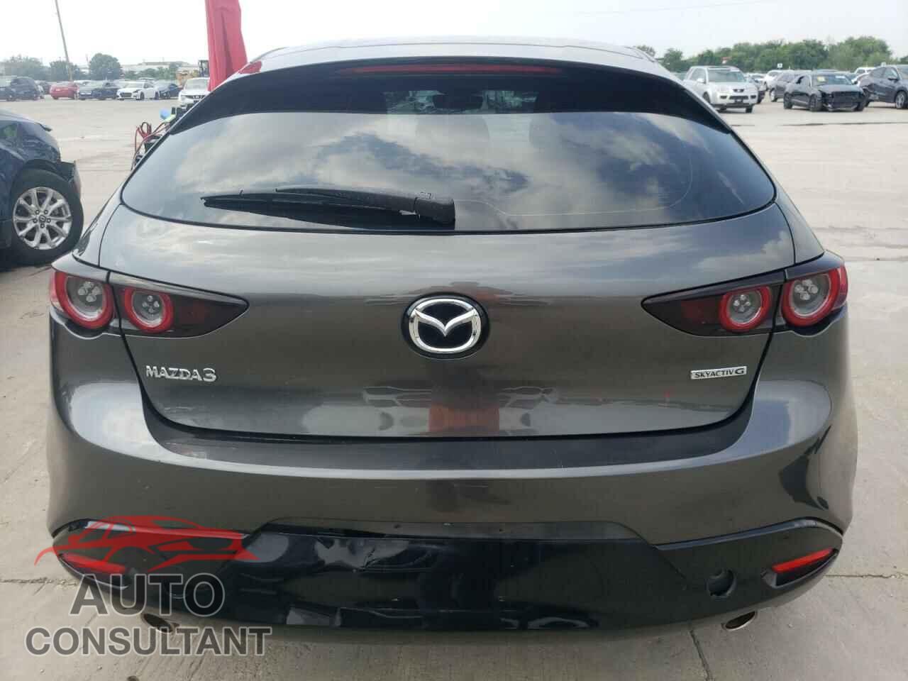 MAZDA 3 2019 - JM1BPAJM3K1143209