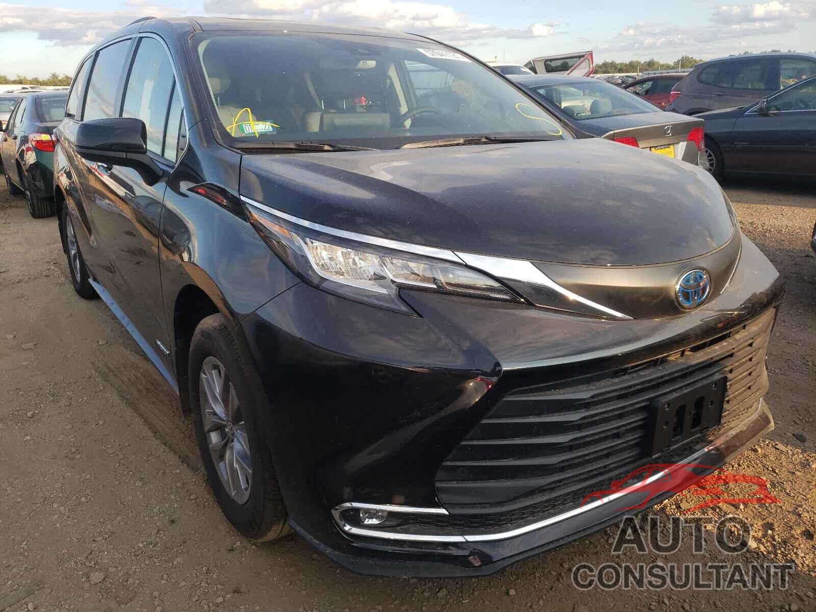 TOYOTA SIENNA 2021 - 5TDYRKEC0MS050746