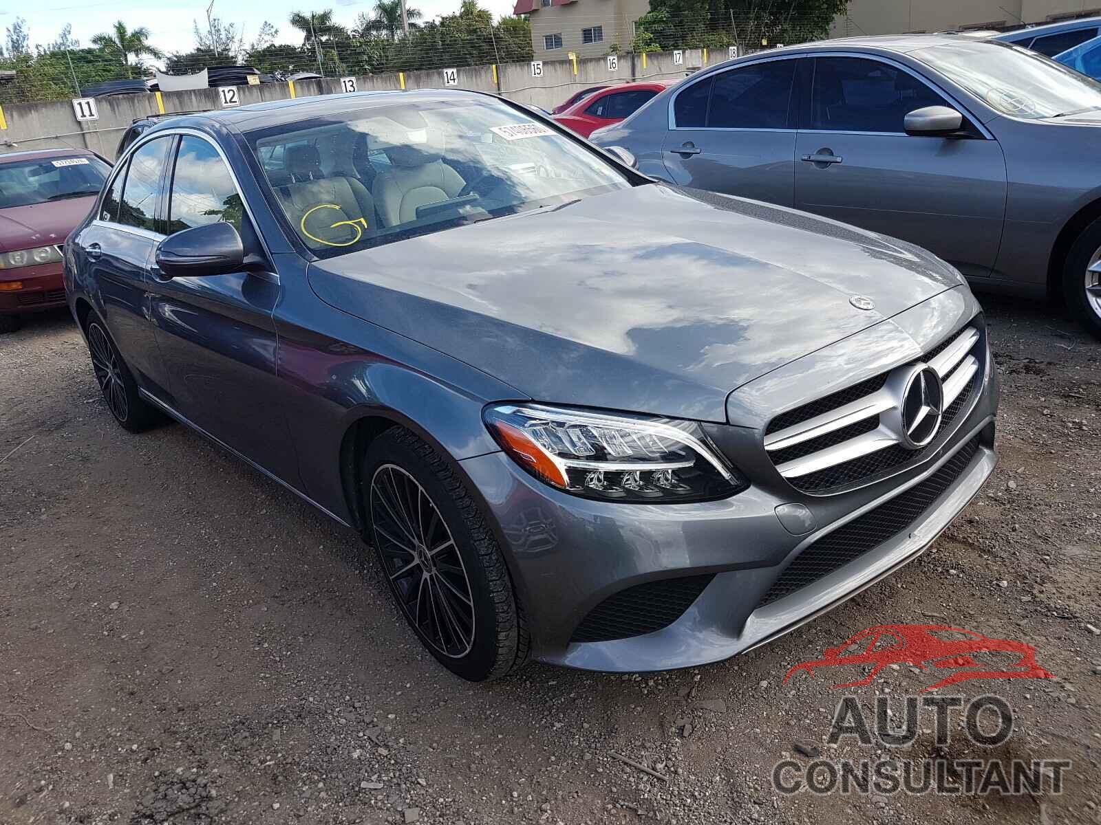 MERCEDES-BENZ C CLASS 2019 - 55SWF8DB1KU304752