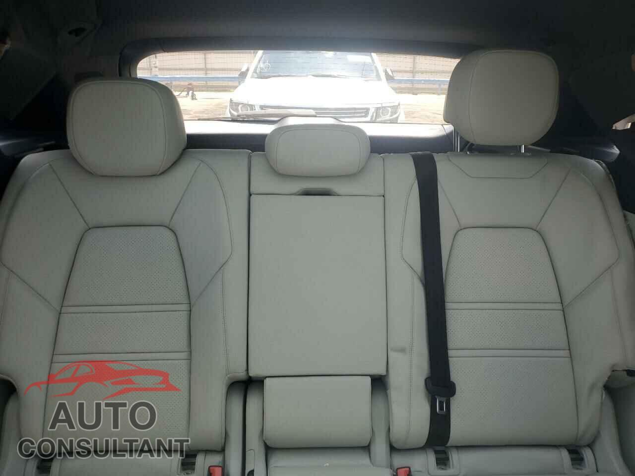 PORSCHE CAYENNE 2021 - WP1AA2AY4MDA02980