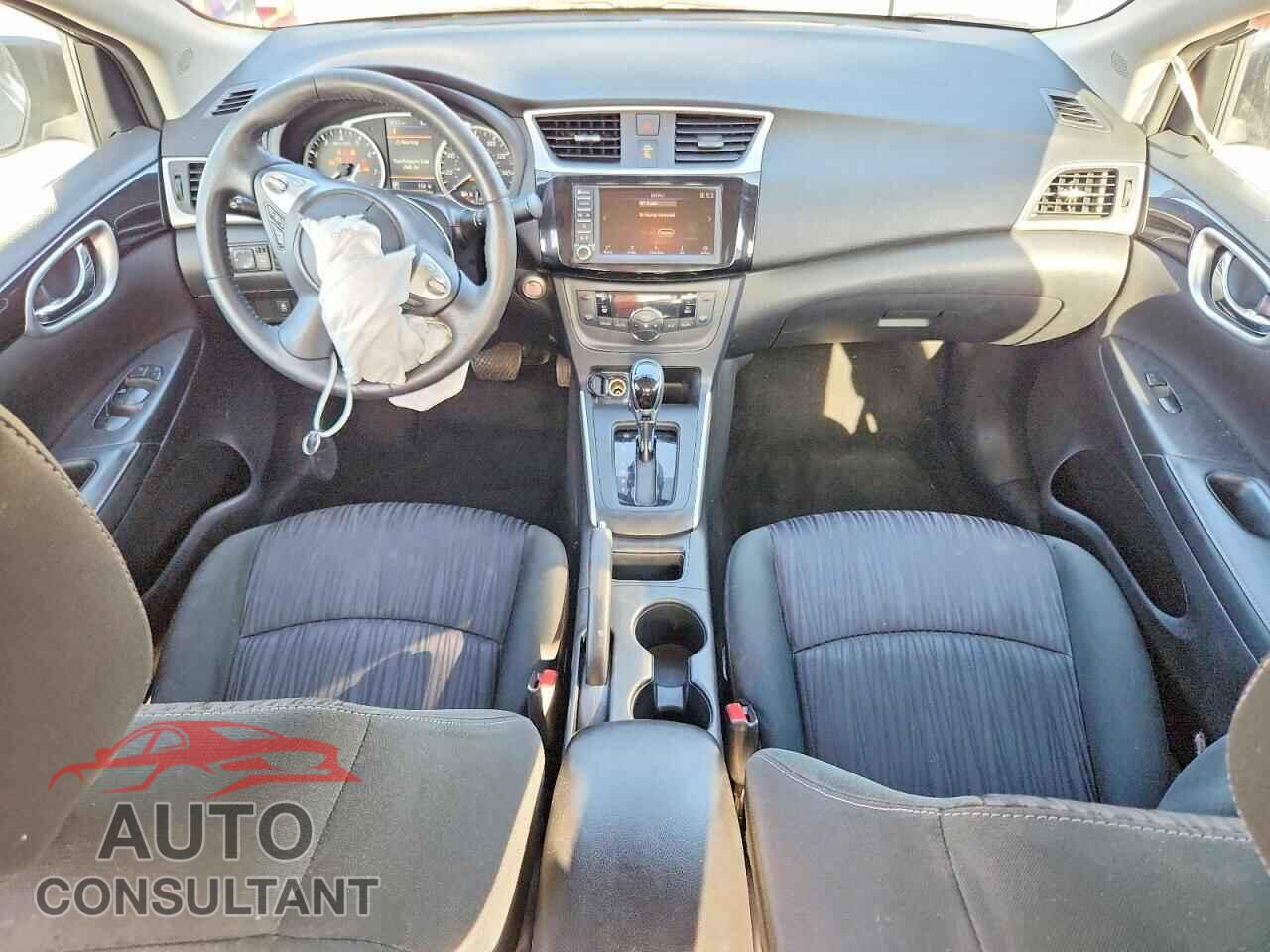 NISSAN SENTRA 2019 - 3N1AB7AP3KL616156