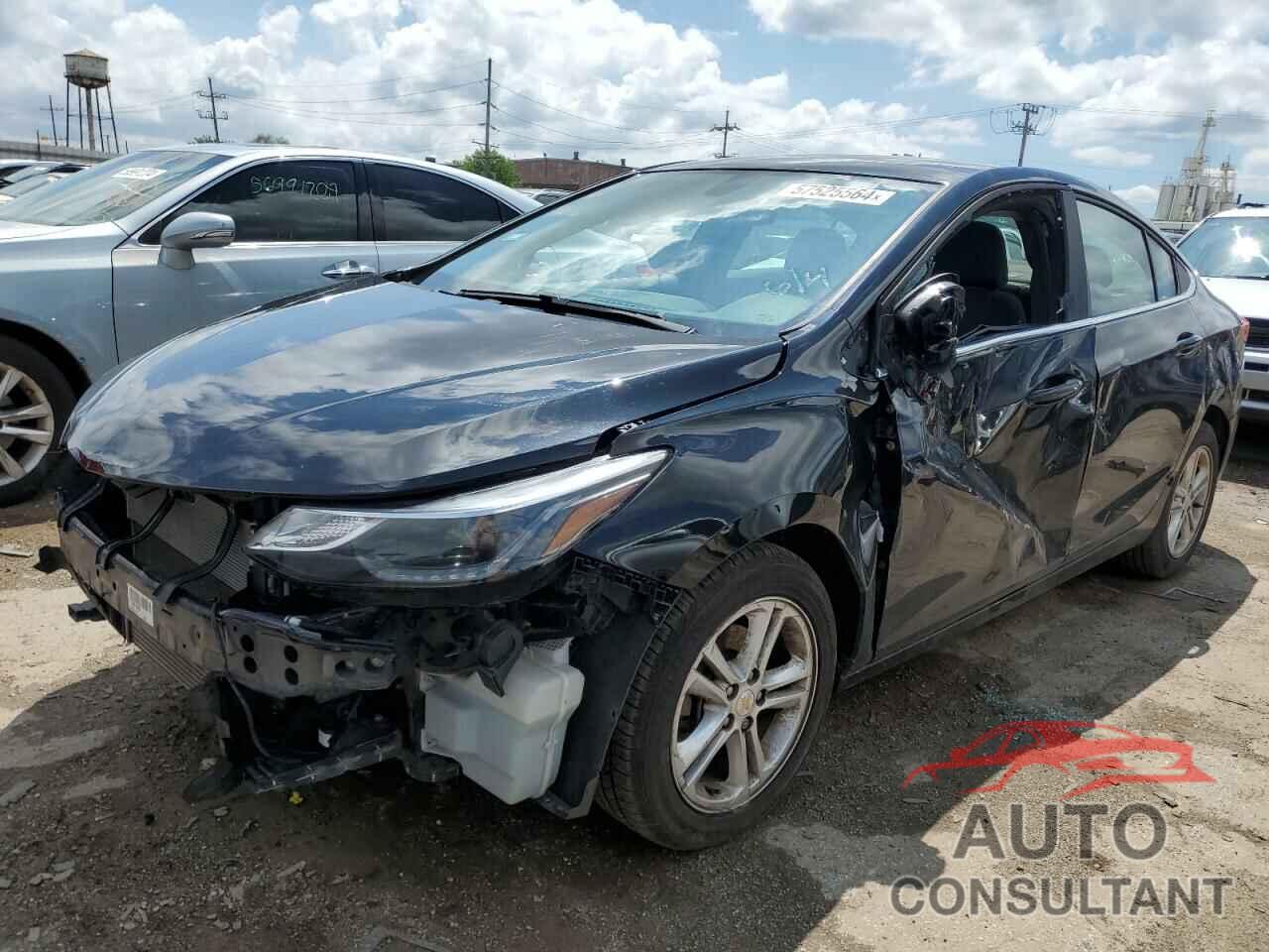 CHEVROLET CRUZE 2018 - 1G1BE5SM1J7110354