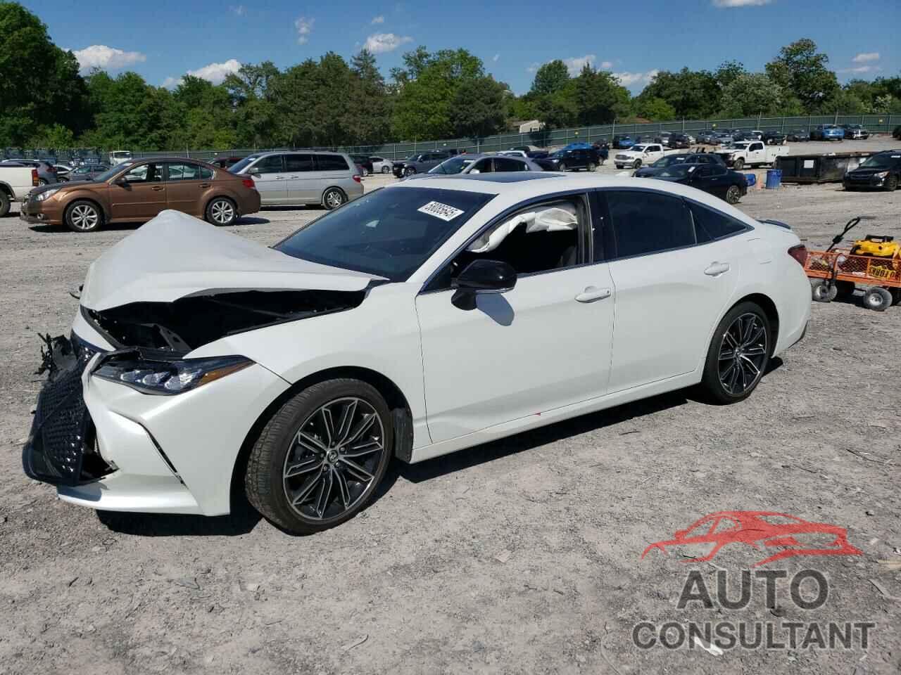 TOYOTA AVALON 2019 - 4T1BZ1FB1KU028085