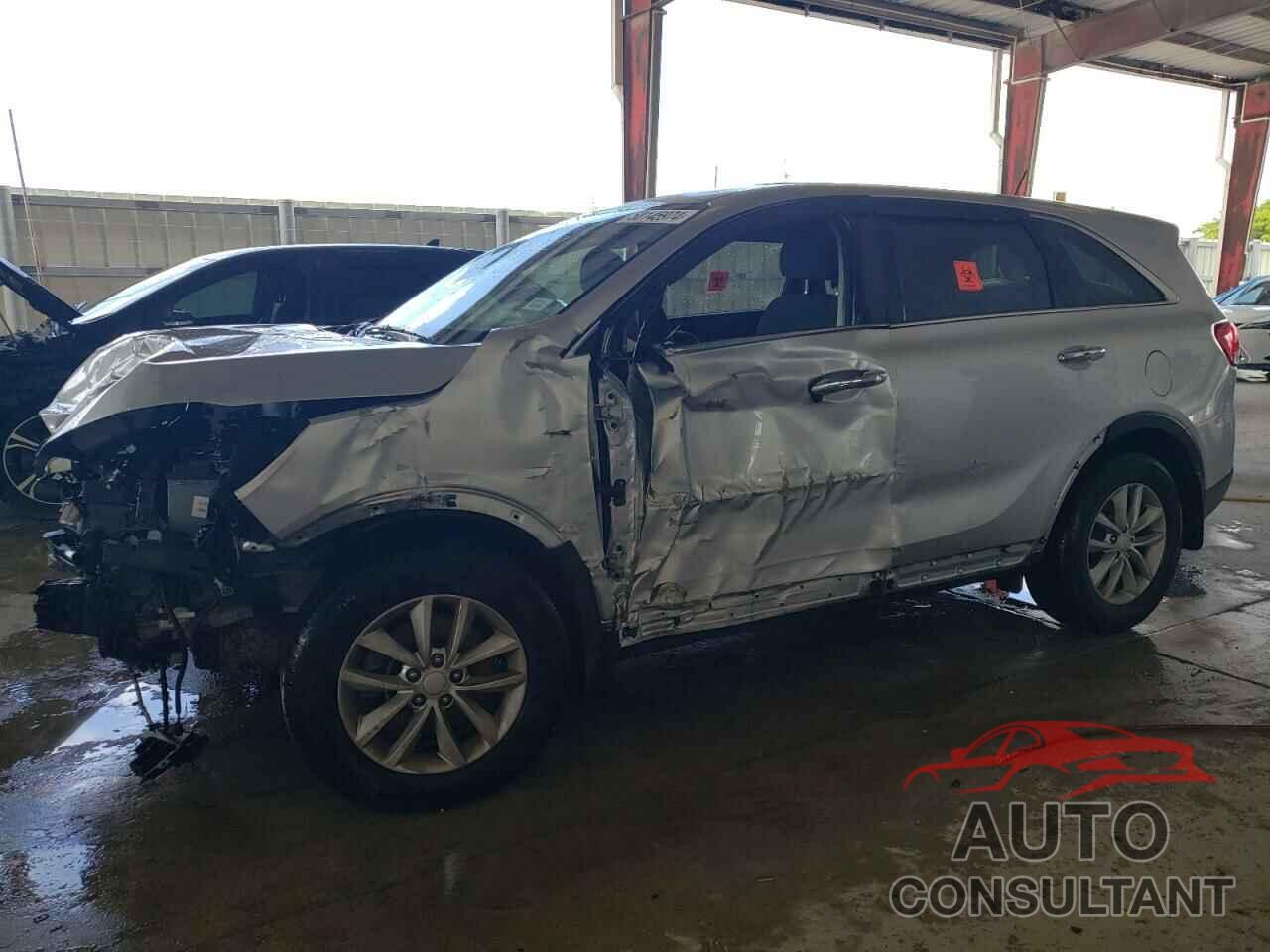 KIA SORENTO 2018 - 5XYPG4A33JG428439