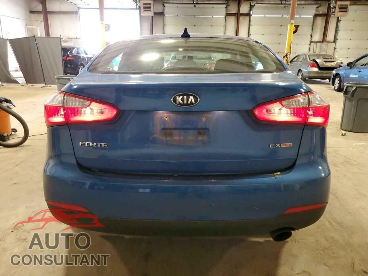 KIA FORTE 2015 - KNAFX4A80F5318310