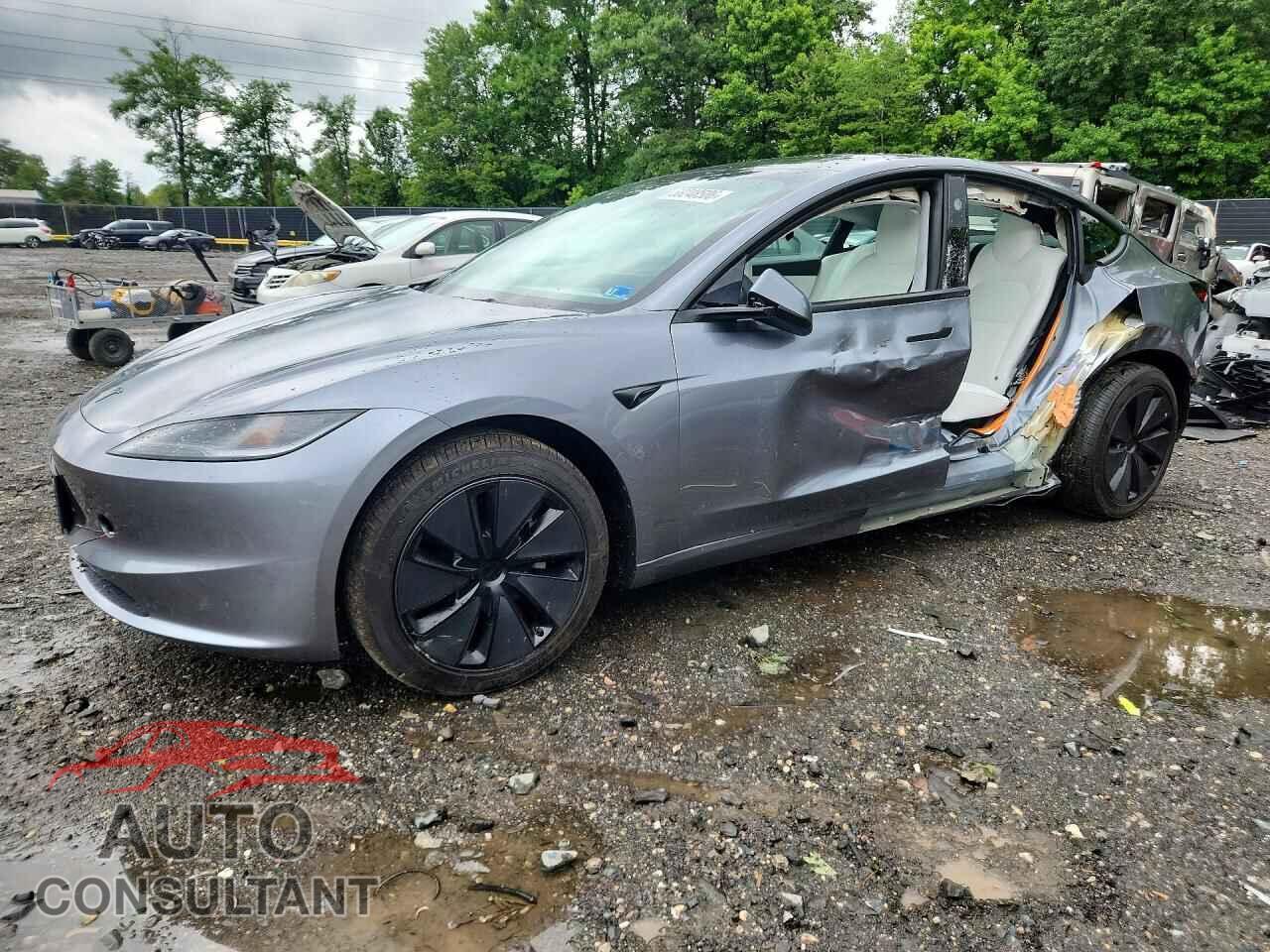TESLA MODEL 3 2026 - 5YJ3E1EB3TF177775