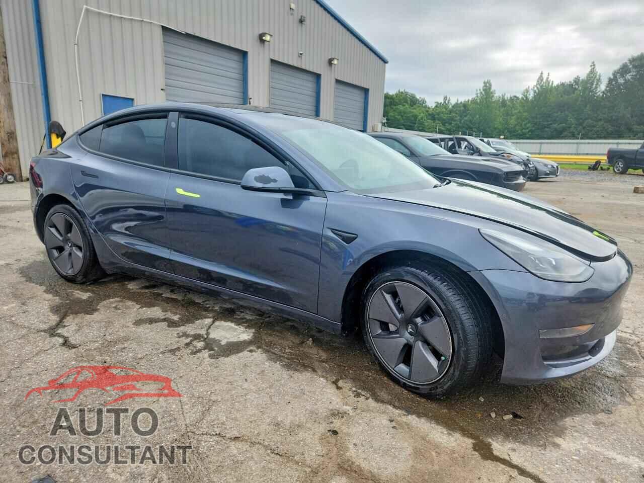 TESLA MODEL 3 2021 - 5YJ3E1EA0MF906131