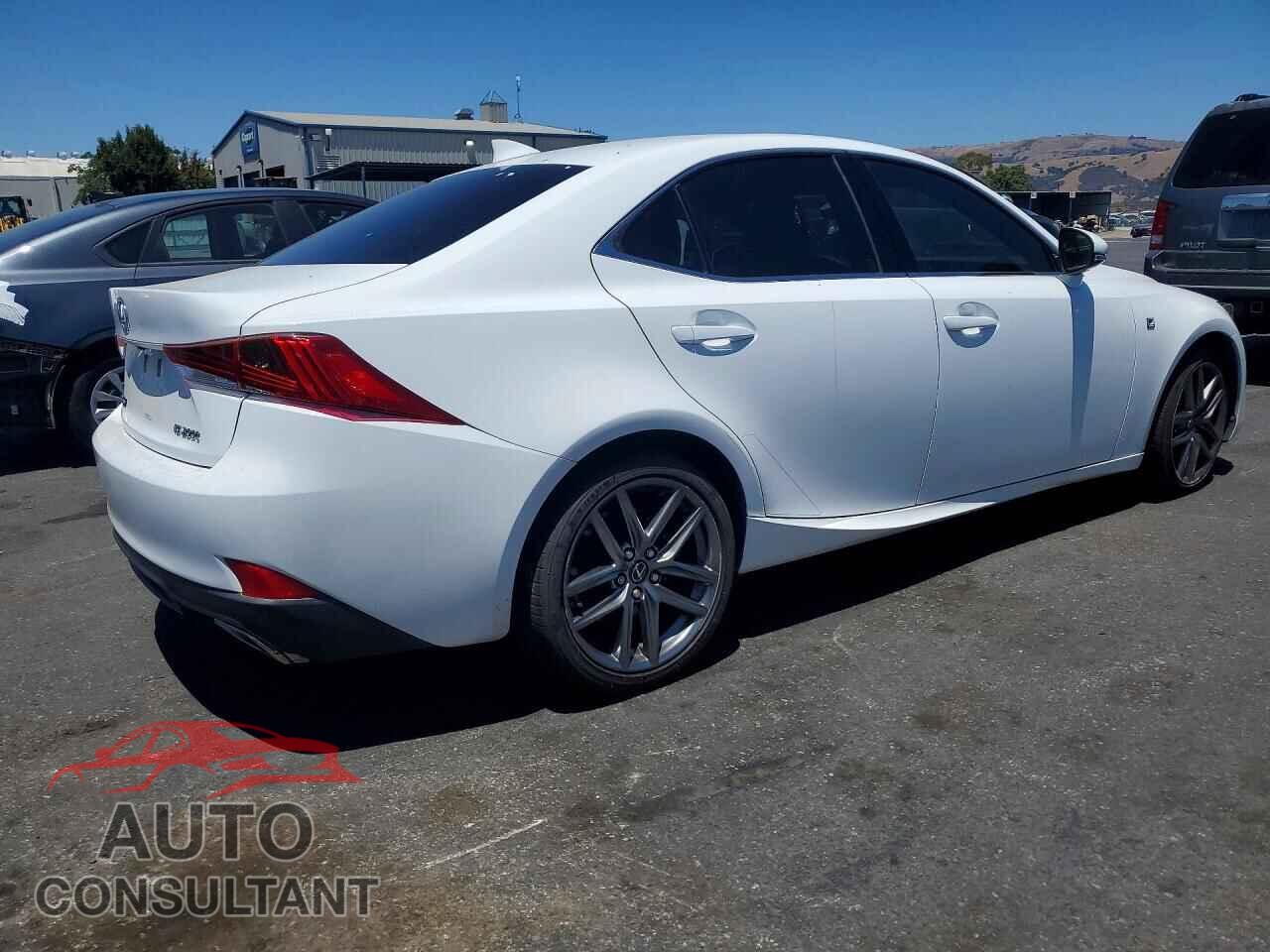 LEXUS IS 2017 - JTHBA1D20H5043130