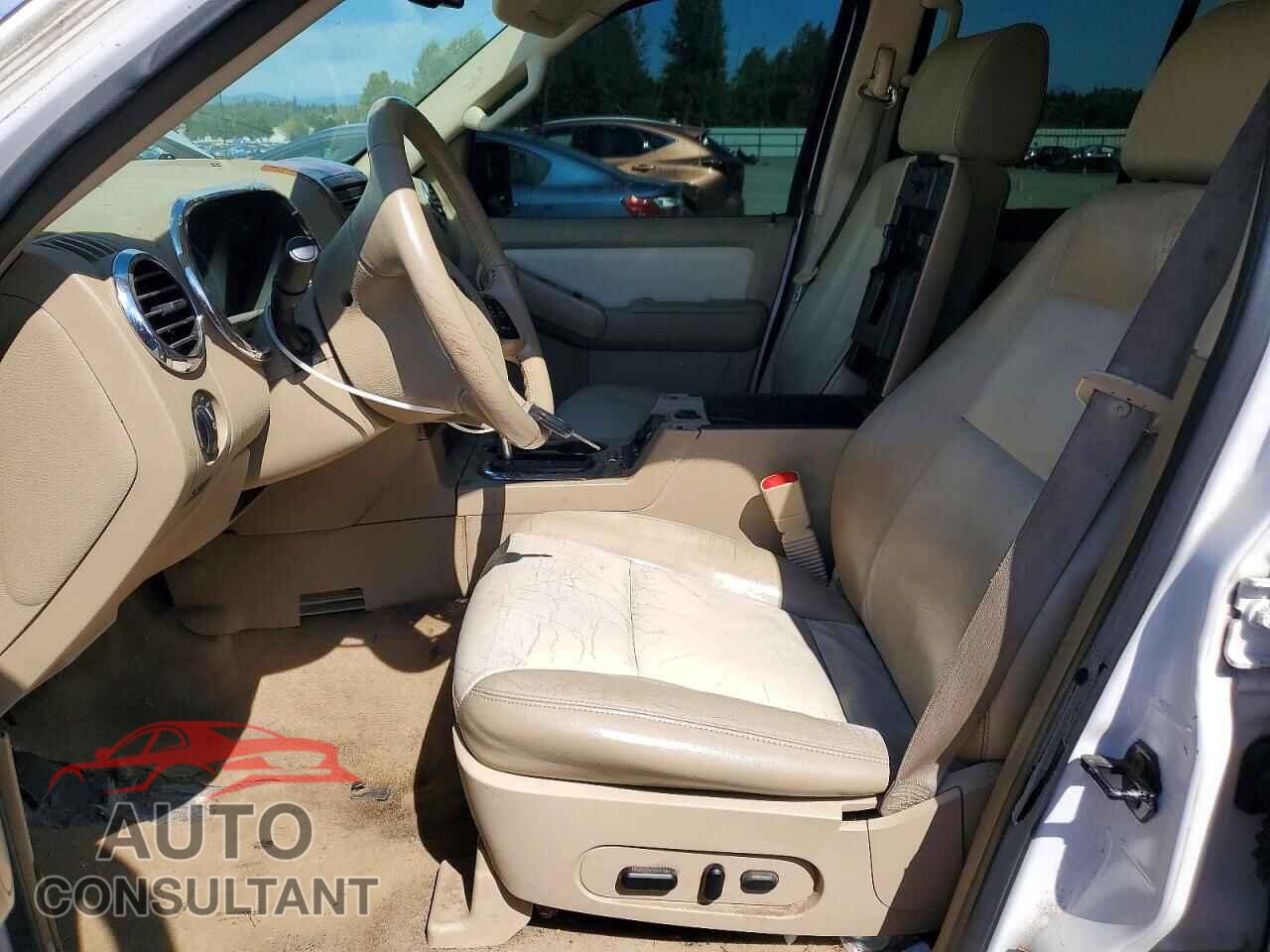 FORD EXPLORER 2010 - 1FMEU7EE3AUA16657