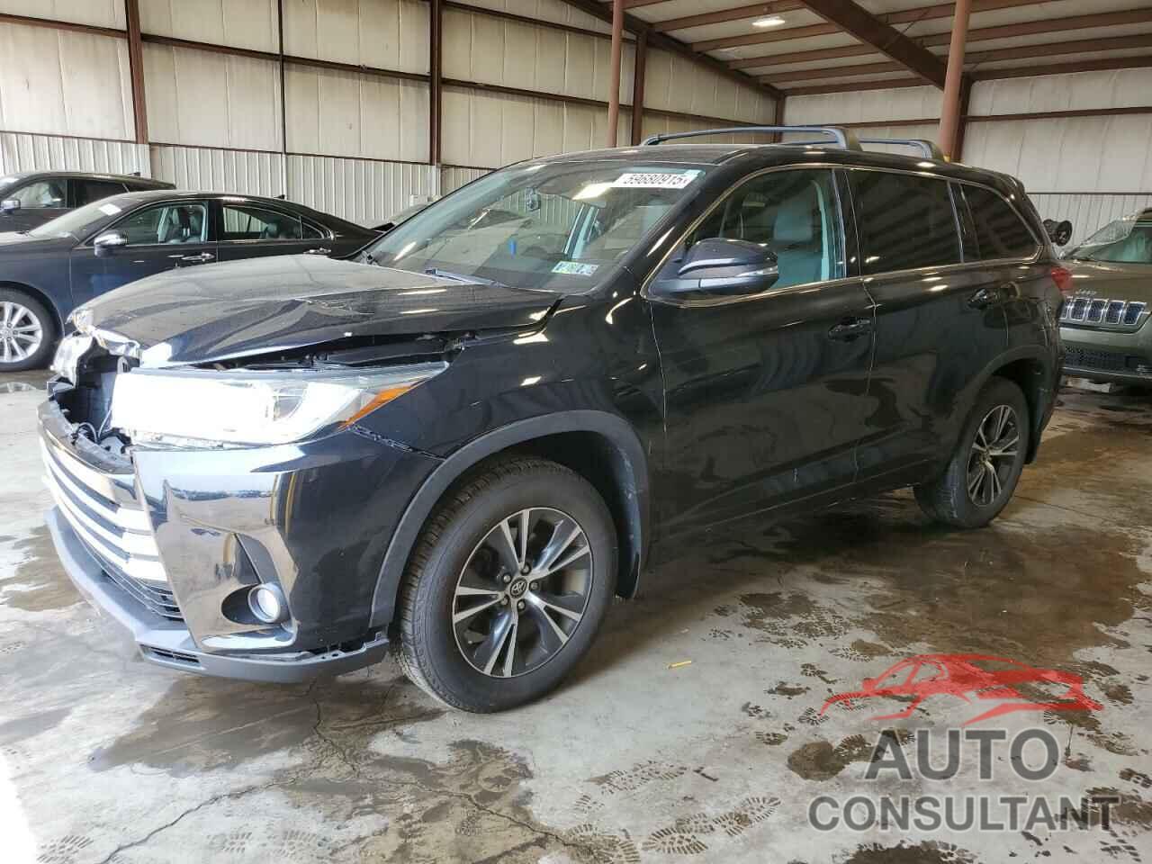 TOYOTA HIGHLANDER 2018 - 5TDBZRFH6JS834630