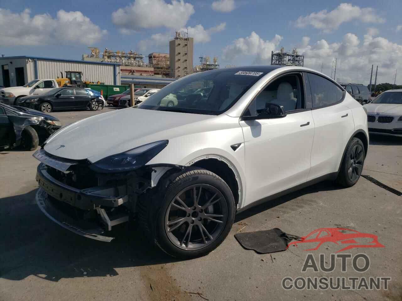 TESLA MODEL Y 2025 - 7SAYGDED1SA342076