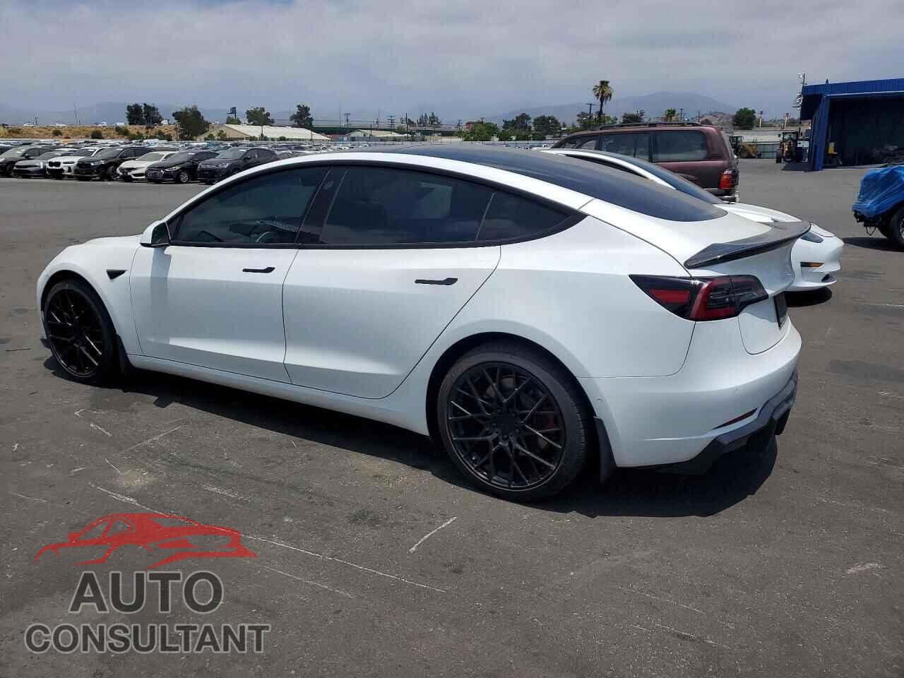 TESLA MODEL 3 2021 - 5YJ3E1EB2MF044720
