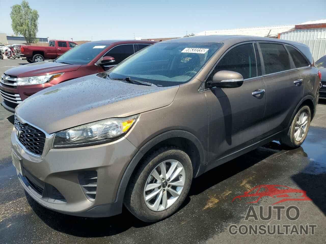 KIA SORENTO 2019 - 5XYPG4A54KG443292
