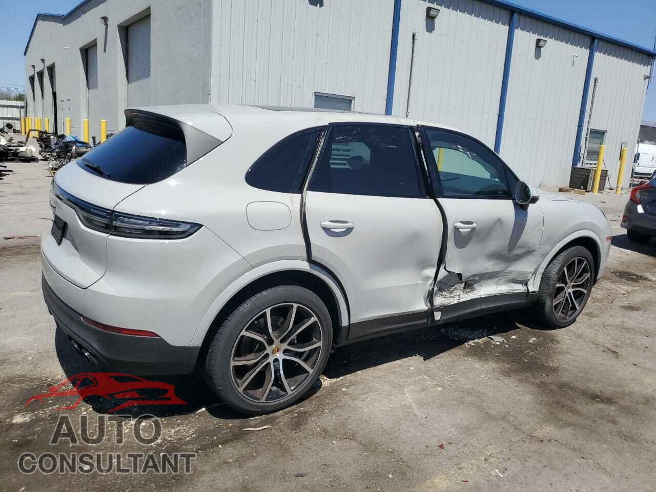 PORSCHE CAYENNE 2023 - WP1AB2AY3PDA14362
