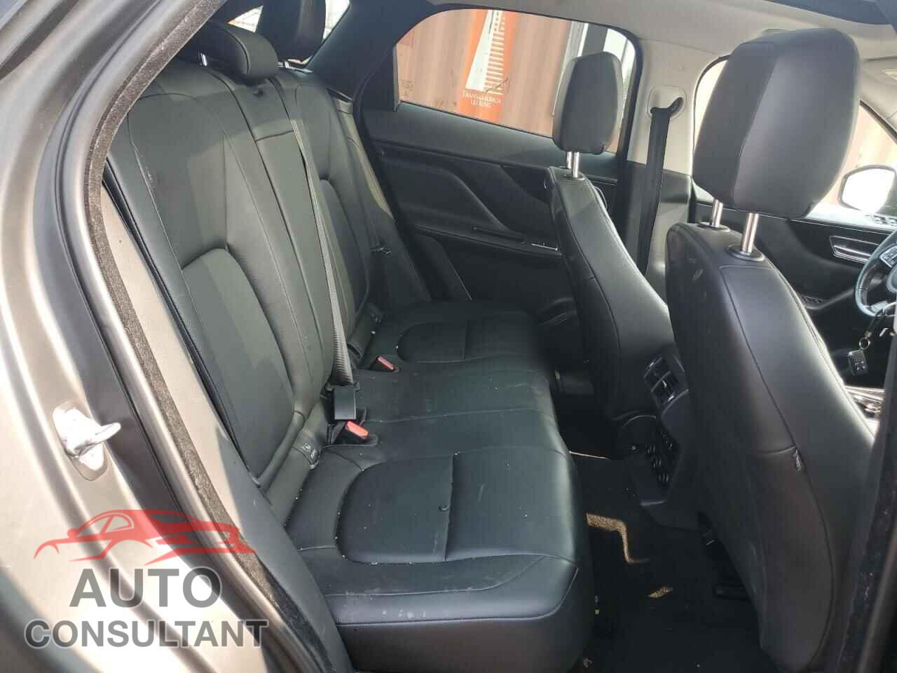 JAGUAR F-PACE 2017 - SADCJ2BV2HA083343