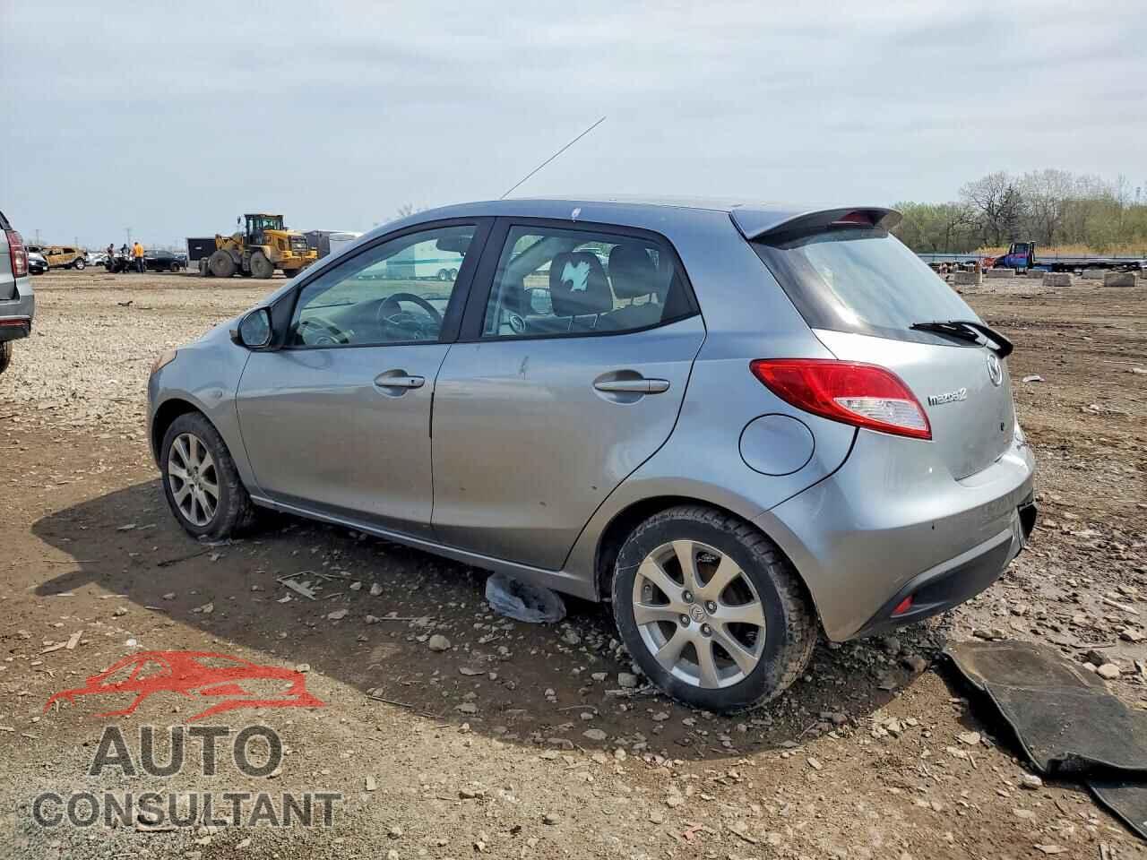 MAZDA 2 2013 - JM1DE1LZ1D0157772
