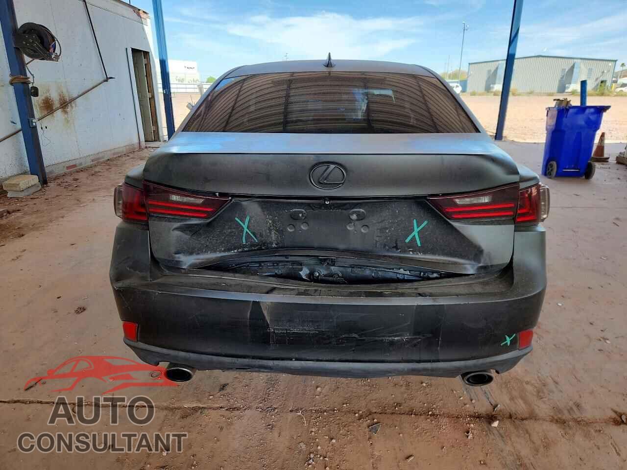 LEXUS IS 2014 - JTHBF1D20E5031167
