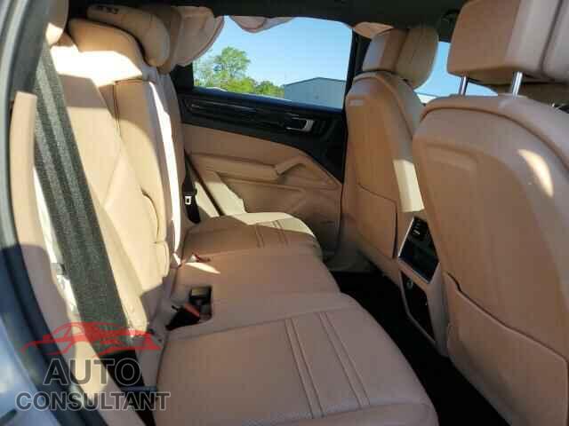 PORSCHE CAYENNE 2021 - WP1AA2AY2MDA02413