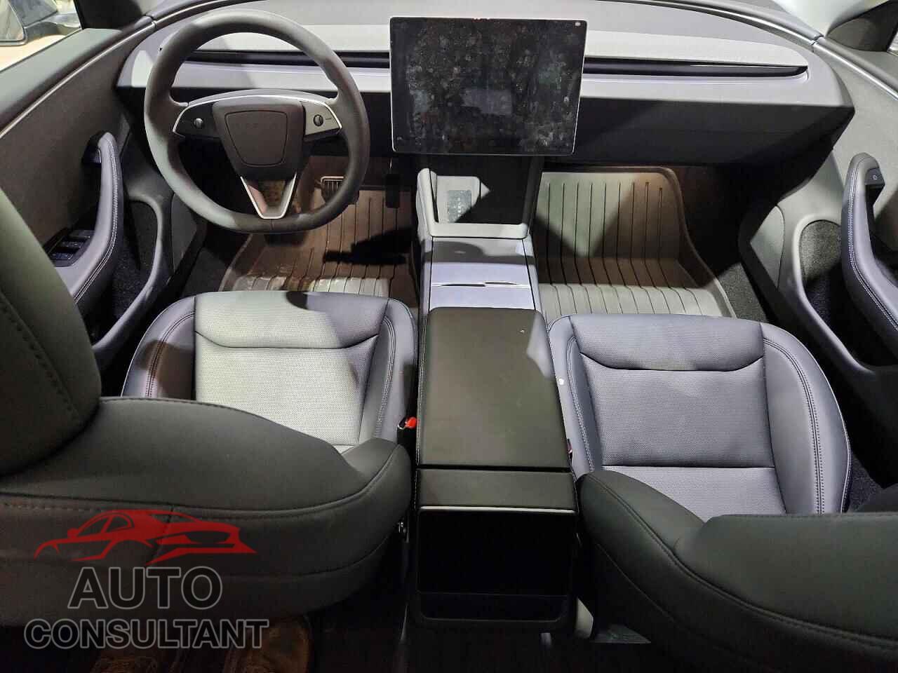 TESLA MODEL 3 2025 - 5YJ3E1EA8SF024962