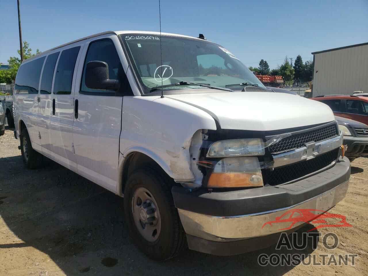 CHEVROLET EXPRESS 2017 - 1GAZGPFG9H1227976