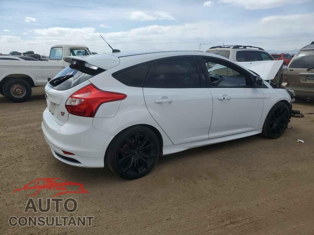 FORD FOCUS 2014 - 1FADP3L99EL349470