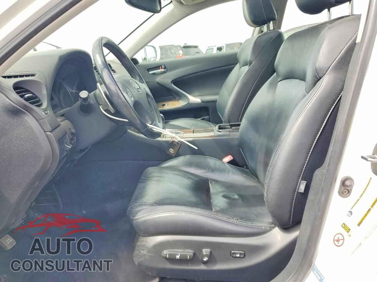 LEXUS IS 2010 - JTHBF5C22A5124792