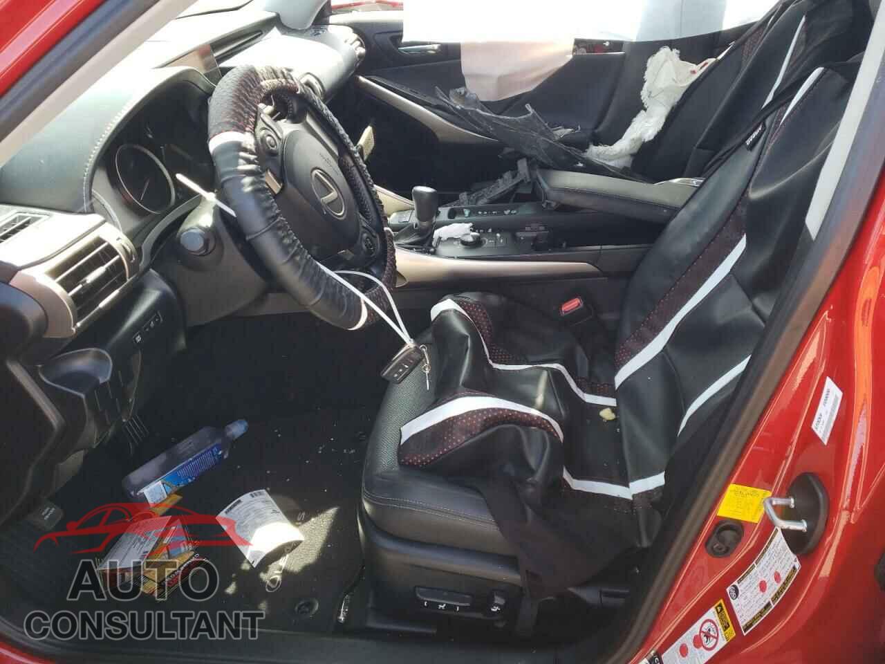 LEXUS IS 2016 - JTHBA1D29G5011565