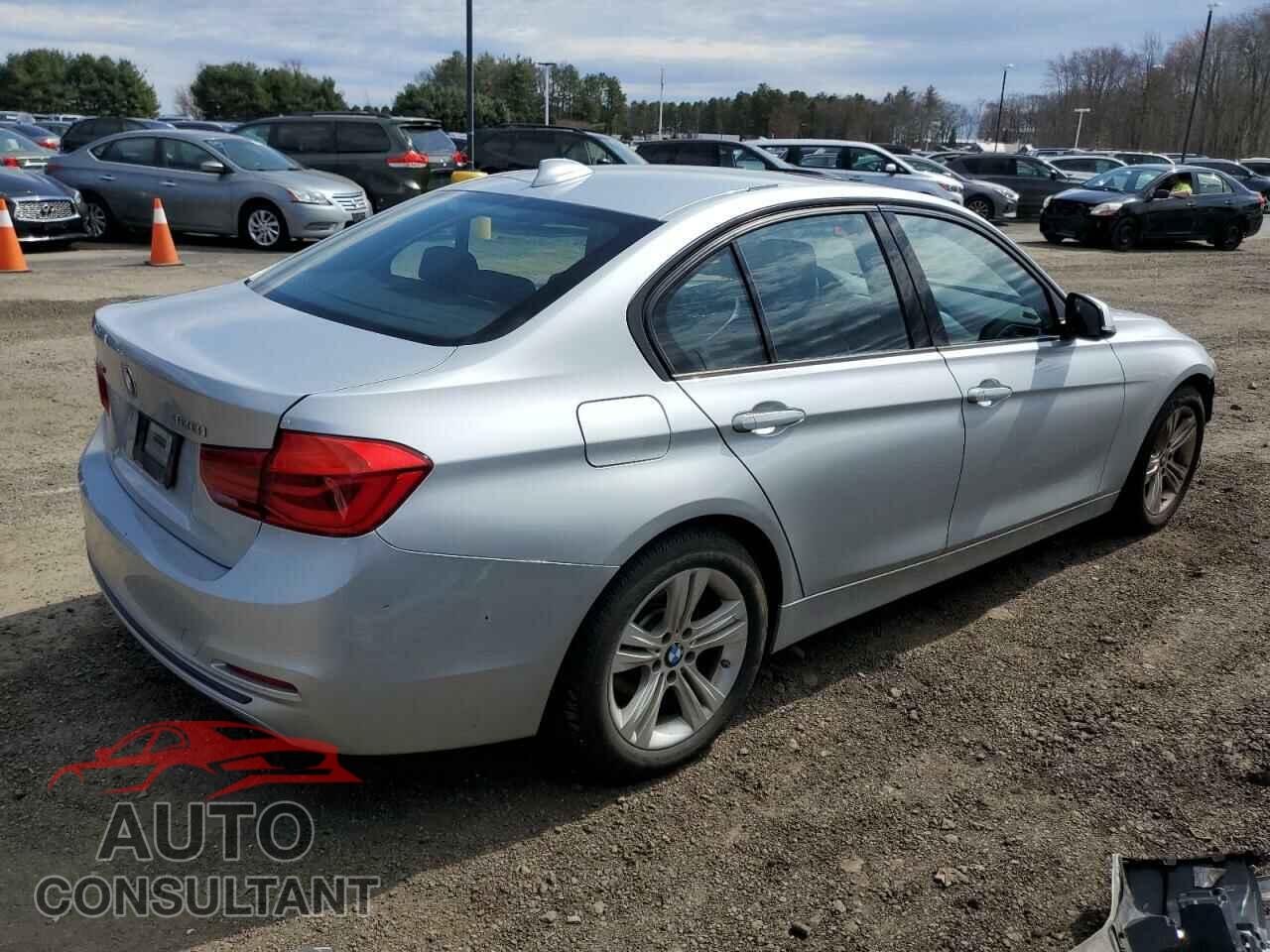 BMW 3 SERIES 2016 - WBA8E3G55GNU03358