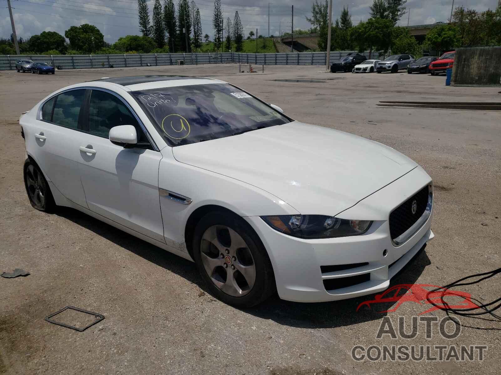 JAGUAR XE 2017 - SAJAR4BG0HA969171