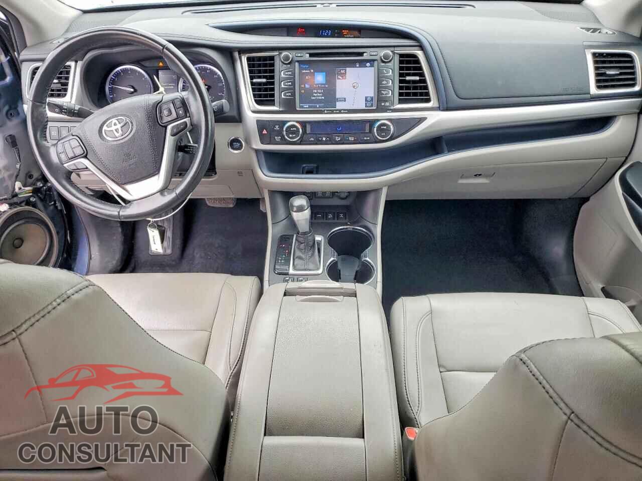 TOYOTA HIGHLANDER 2018 - 5TDJZRFH7JS853084