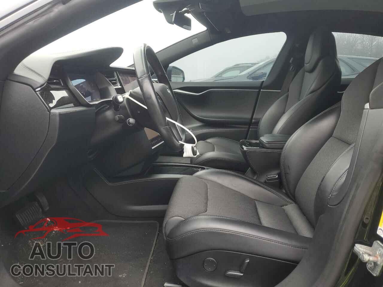 TESLA MODEL S 2018 - 5YJSA1E28JF261692