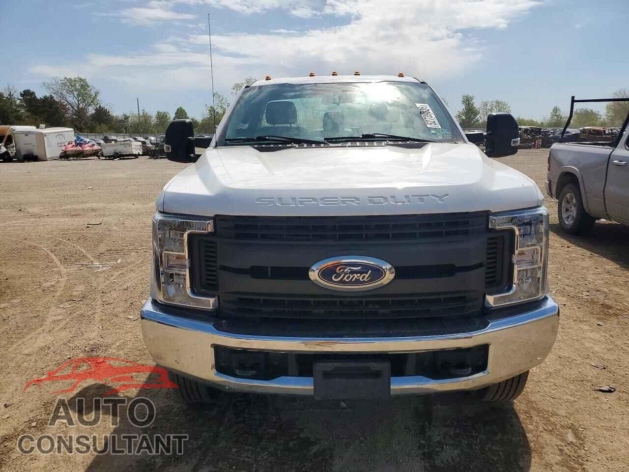 FORD All Models 2019 - 1FTBF2B67KEG79212