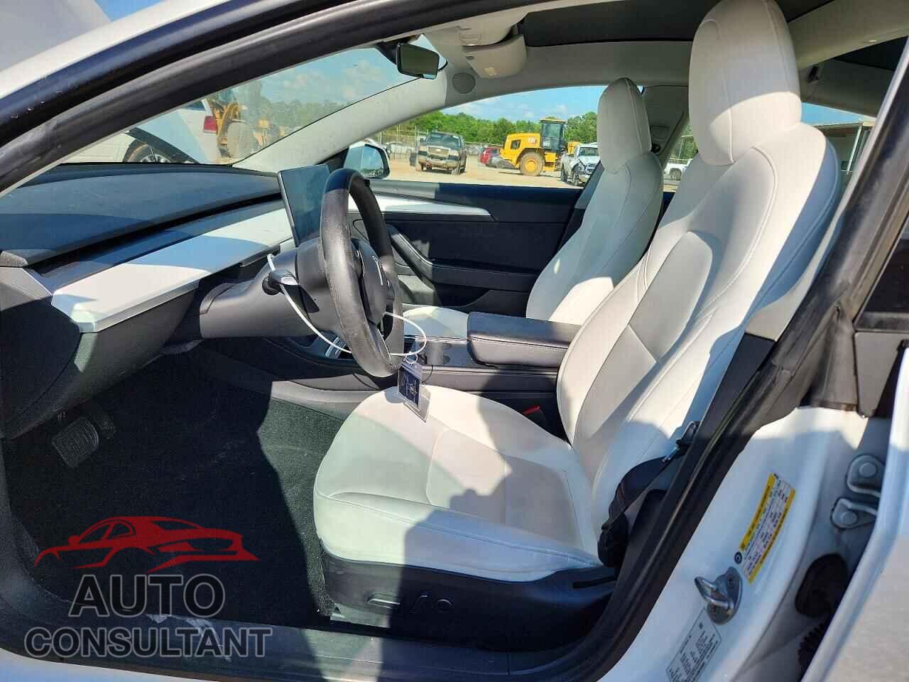 TESLA MODEL 3 2021 - 5YJ3E1EA6MF089585