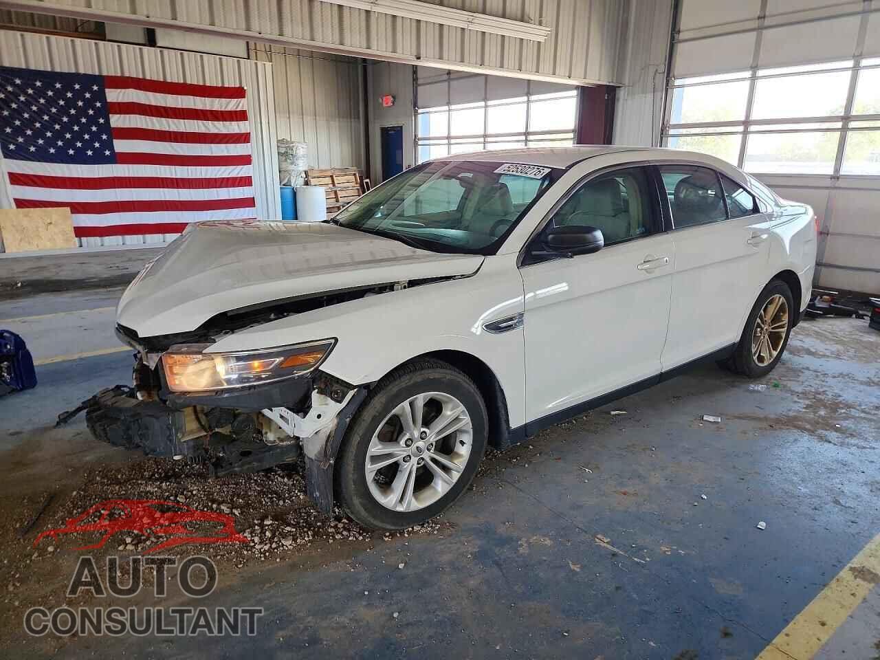 FORD TAURUS 2017 - 1FAHP2D80HG119752