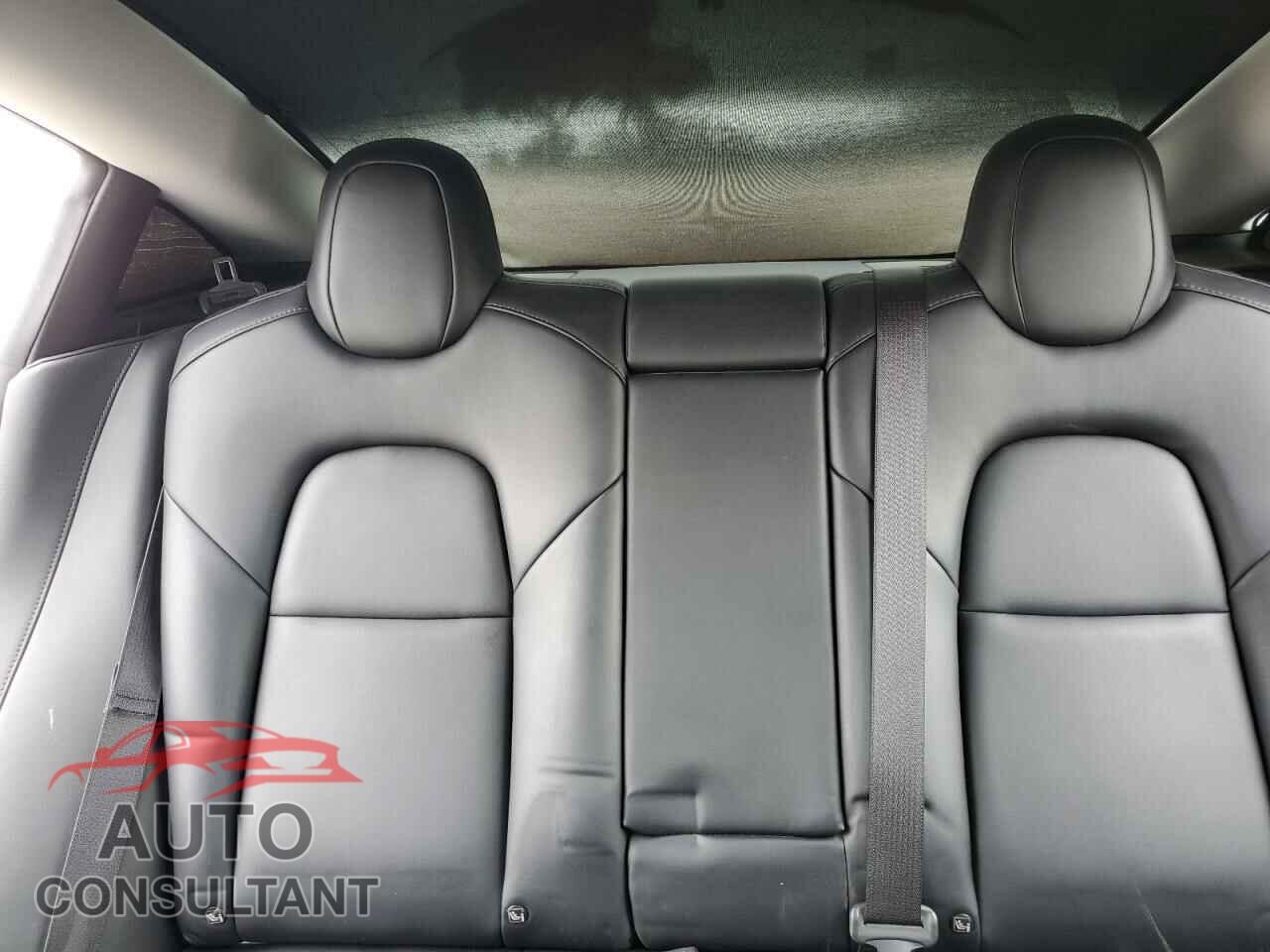 TESLA MODEL 3 2020 - 5YJ3E1EB5LF735710