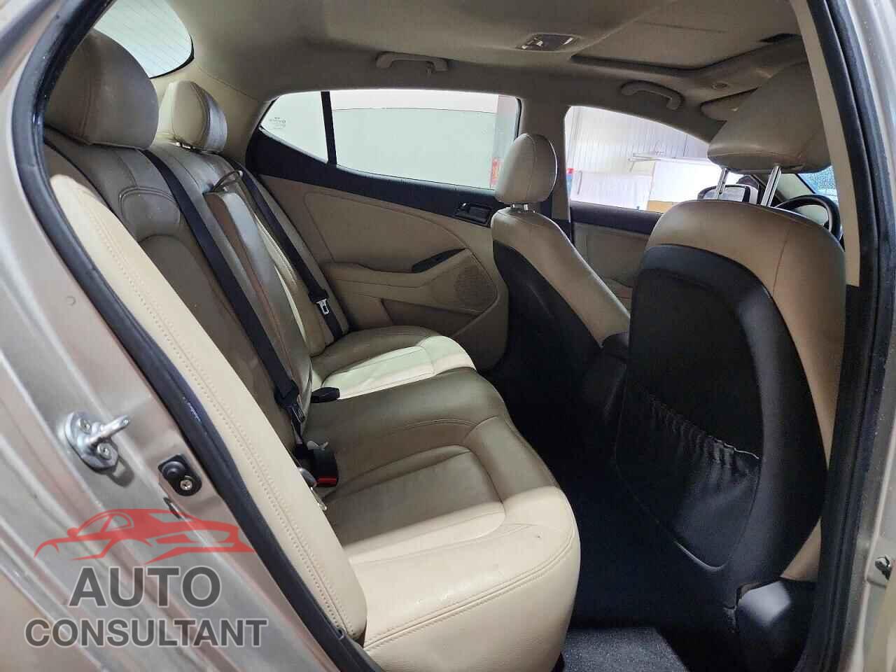 KIA OPTIMA 2011 - KNAGM4A7XB5161982